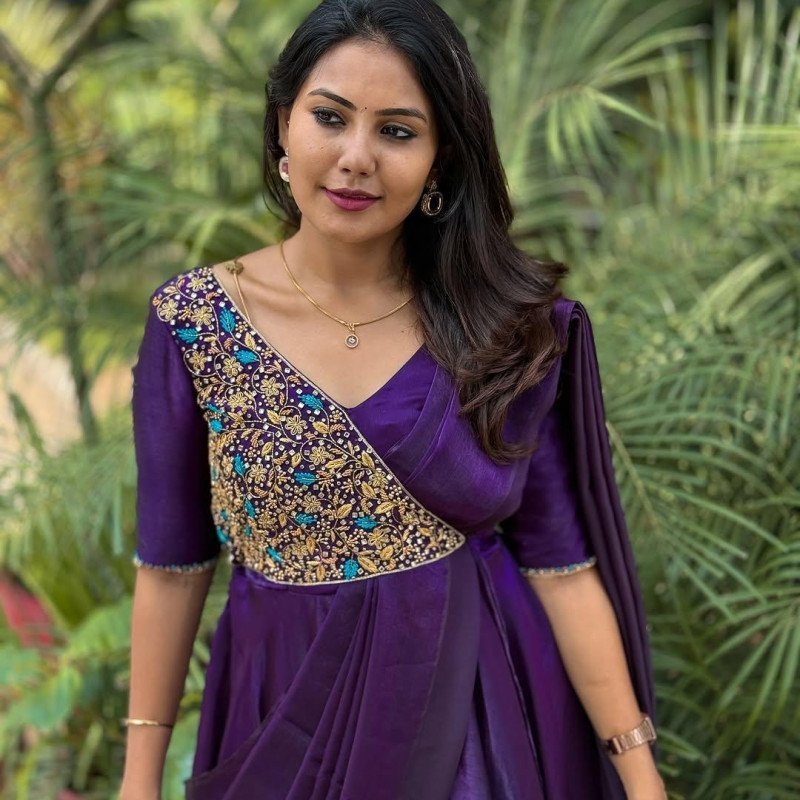 Glossy Georgette Unique Style Saree Glossy Georgette Unique Style Saree